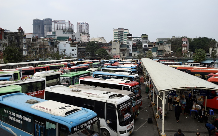 Thị trường vận tải trước kỳ nghỉ lễ 30/4: Bến xe chuẩn bị ra sao, nhà xe đang tính gì?