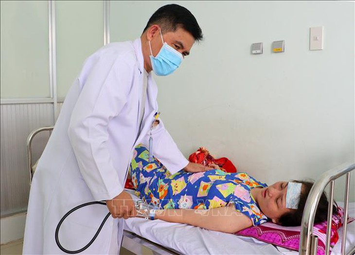 Gia tăng ca mắc tay chân miệng và sốt xuất huyết, người dân cần nâng cao ý thức phòng bệnh- Ảnh 2.