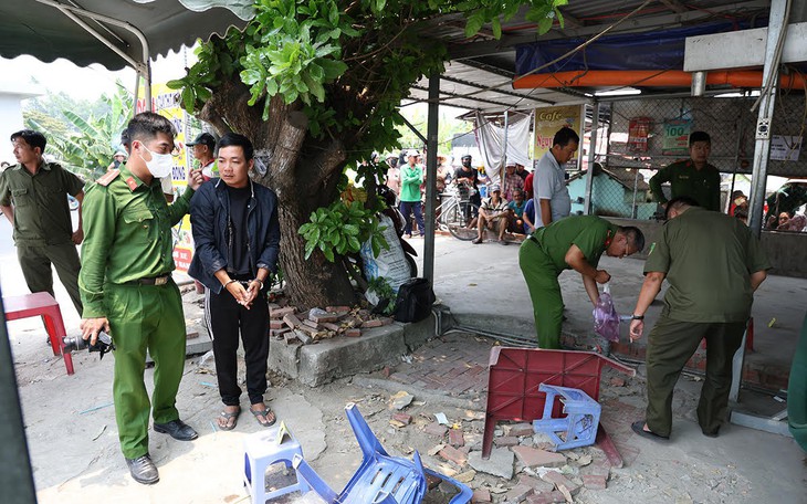 Kẻ hành hung phụ nữ đâm tử vong trưởng thôn- Ảnh 2.