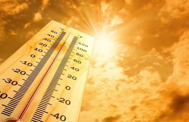 Bé gái ở Nghệ An tử vong sau nhiều giờ bị bỏ quên trong ô tô- Ảnh 1.