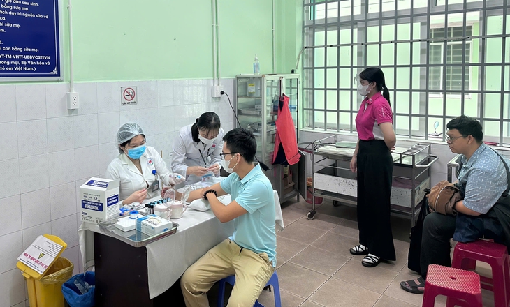 TPHCM phát động chiến dịch ứng phó mức sinh thấp, nâng cao chất lượng dân số- Ảnh 3. TPHCM phát động chiến dịch ứng phó mức sinh thấp, nâng cao chất lượng dân số- Ảnh 3.