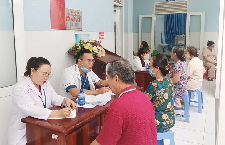 TPHCM phát động chiến dịch ứng phó mức sinh thấp, nâng cao chất lượng dân số- Ảnh 1. TPHCM phát động chiến dịch ứng phó mức sinh thấp, nâng cao chất lượng dân số- Ảnh 1.