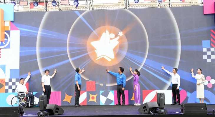 Chuyển từ "hỗ trợ" sang "trao quyền" cho khoảng 8 triệu người khuyết tật - Ảnh 1.