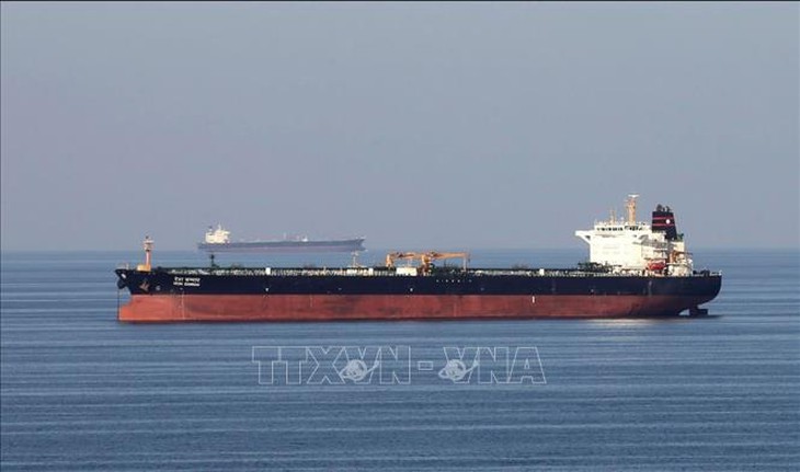 Iran tái áp đặt phong tỏa eo biển Hormuz- Ảnh 1. Iran tái áp đặt phong tỏa eo biển Hormuz- Ảnh 1.