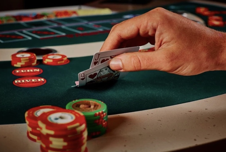 Chơi poker có vi phạm pháp luật không?- Ảnh 1. Chơi poker có vi phạm pháp luật không?- Ảnh 1.