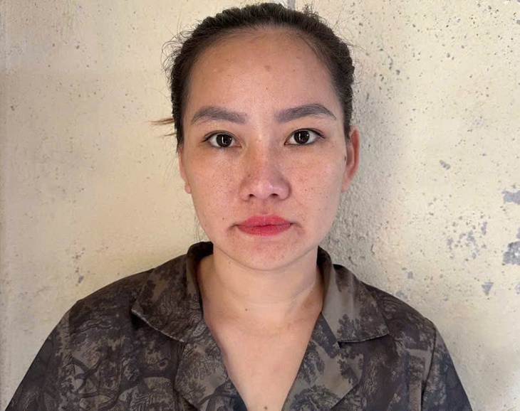 thuỳ.jpg
