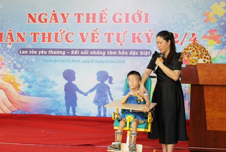 'Lan tỏa yêu thương' với trẻ tự kỷ: Hành trình của kiên nhẫn, thấu hiểu và hy vọng- Ảnh 5. 'Lan tỏa yêu thương' với trẻ tự kỷ: Hành trình của kiên nhẫn, thấu hiểu và hy vọng- Ảnh 5.