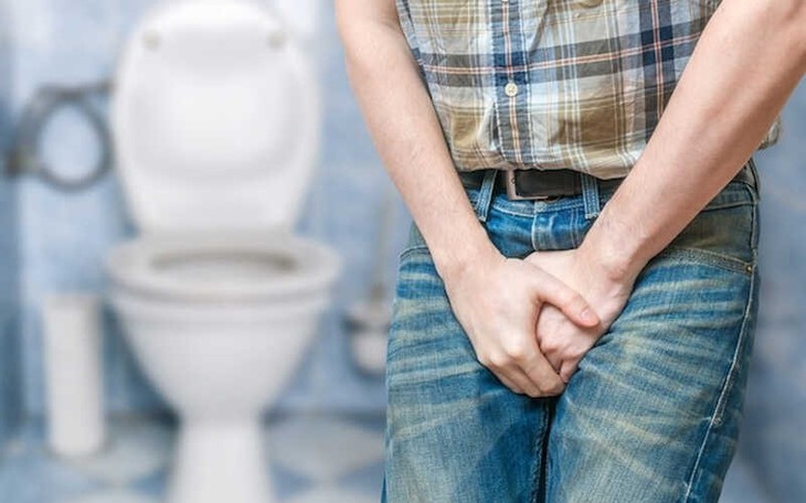 Tiểu buốt, ra mủ ở nam giới: Dấu hiệu cảnh báo nhiều bệnh lý nguy hiểm