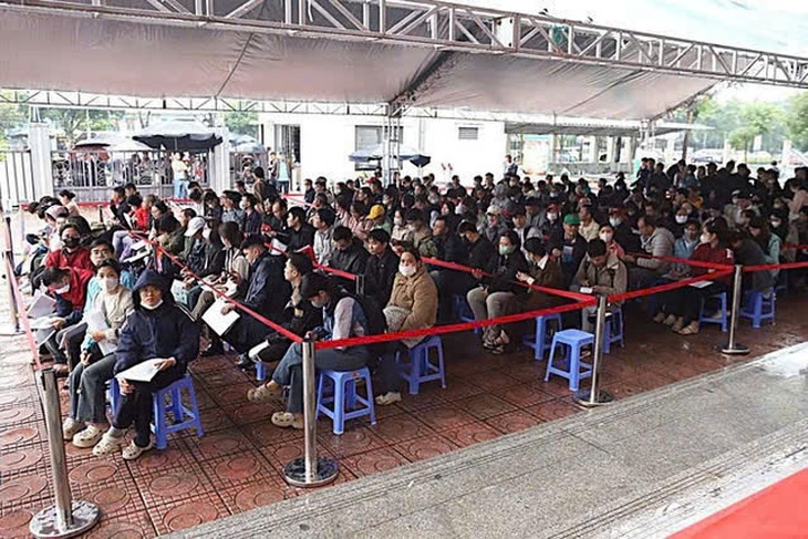 2 trường hợp được mua nhà xã hội không qua bốc thăm tại Hà Nội- Ảnh 1.
