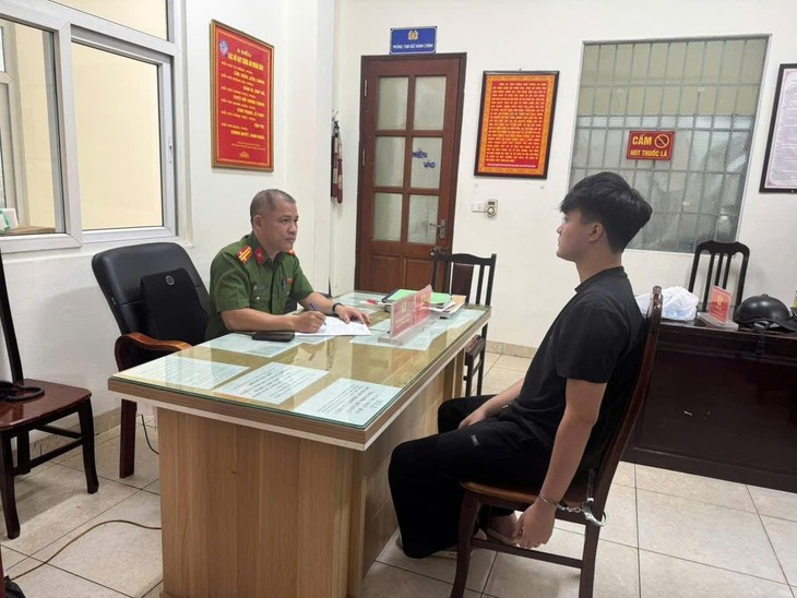 Nam thanh niên thực hiện 66 lượt đánh bạc trên điện thoại chỉ trong 1 giờ- Ảnh 1. Nam thanh niên thực hiện 66 lượt đánh bạc trên điện thoại chỉ trong 1 giờ- Ảnh 1.