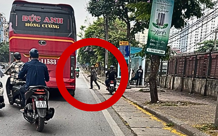 Hà Nội: Ngay dưới hệ thống camera, xe khách vẫn ngang nhiên vi phạm- Ảnh 2. Hà Nội: Ngay dưới hệ thống camera, xe khách vẫn ngang nhiên vi phạm- Ảnh 2.