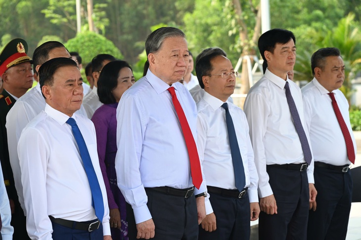 Tổng Bí thư, Chủ tịch nước Tô Lâm dự Lễ Kỷ niệm 120 năm Ngày sinh Tổng Bí thư Hà Huy Tập- Ảnh 7. Tổng Bí thư, Chủ tịch nước Tô Lâm dự Lễ Kỷ niệm 120 năm Ngày sinh Tổng Bí thư Hà Huy Tập- Ảnh 7.