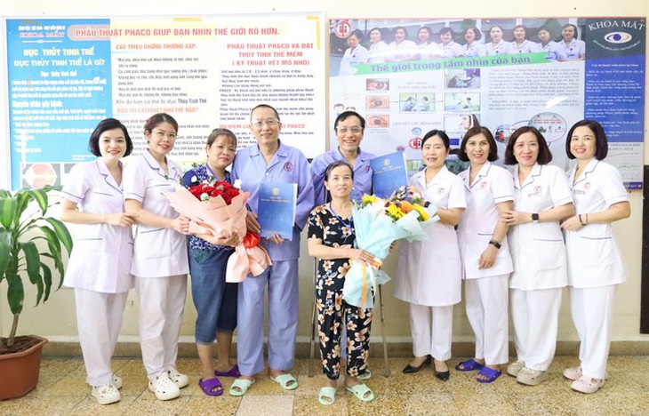 Niềm vui ngày ra viện của những người bệnh được ghép tạng thành công tại Bệnh viện Việt Nam - Thụy Điển Uông Bí- Ảnh 5. Niềm vui ngày ra viện của những người bệnh được ghép tạng thành công tại Bệnh viện Việt Nam - Thụy Điển Uông Bí- Ảnh 5.
