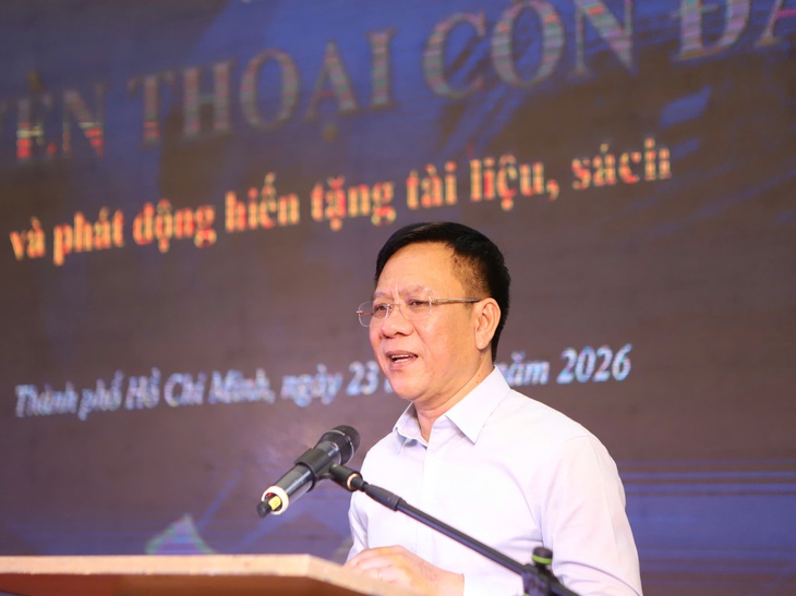 Tủ sách ‘Huyền thoại Côn Đảo’ khơi dậy niềm tự hào từ ký ức lịch sử- Ảnh 2. Tủ sách ‘Huyền thoại Côn Đảo’ khơi dậy niềm tự hào từ ký ức lịch sử- Ảnh 2.