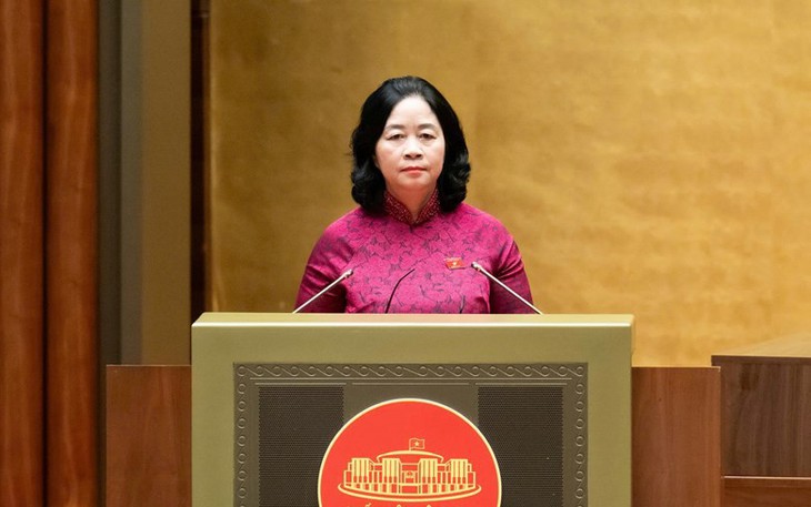 Sáng nay, Quốc hội quyết định nhiều nội dung quan trọng và họp phiên bế mạc Kỳ họp thứ Nhất.- Ảnh 2.