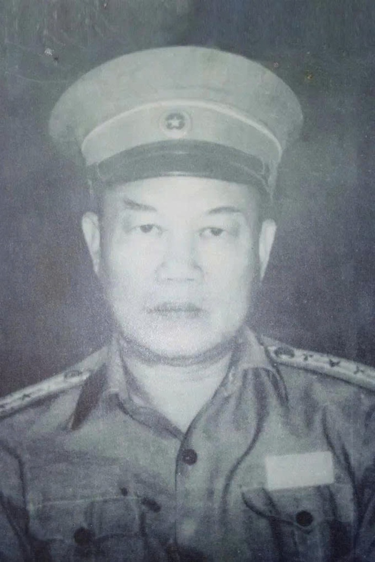 Kỷ niệm 30/4 lịch sử: Đọc trường ca 'Mặt trời nồng ấm trong tim'- Ảnh 2.
