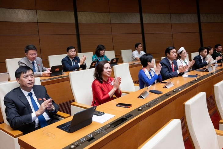 Chính thức bỏ ngưỡng chịu thuế 500 triệu đồng đối với hộ kinh doanh- Ảnh 1. Chính thức bỏ ngưỡng chịu thuế 500 triệu đồng đối với hộ kinh doanh- Ảnh 1.