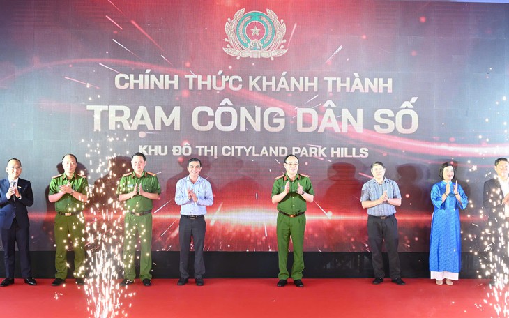 TPHCM nhân rộng mô hình Trạm công dân số - Ảnh 2.