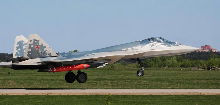 Ukraine giải mật tên lửa S-71K tầm bắn lên tới 300km trên tiêm kích Su-57 Nga- Ảnh 1.