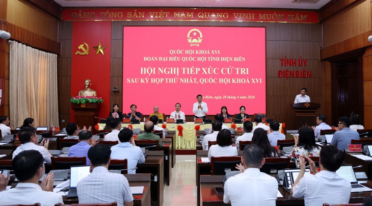 Chính phủ sẽ xem xét tổng thể chế độ, chính sách đối với cán bộ, công chức cấp xã- Ảnh 2.