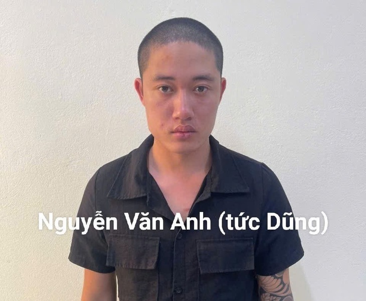 Triệu tập 2 thanh niên đến nhà người khác chửi bới lúc rạng sáng- Ảnh 1.