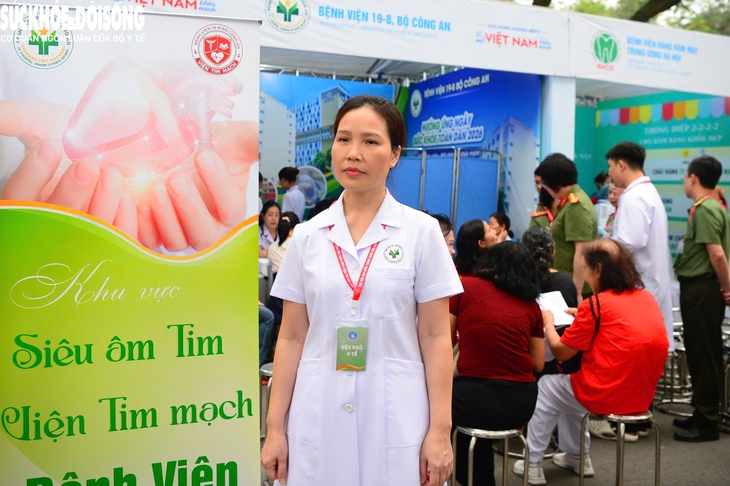 Lực lượng Y tế Công an nhân dân triển khai khám sàng lọc tại Ngày Sức khỏe toàn dân 7/4- Ảnh 9.