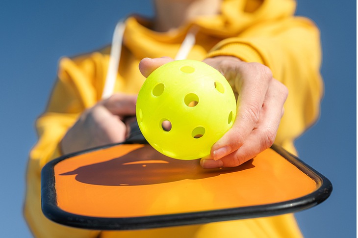 Làm gì để phòng tránh chấn thương khi chơi pickleball?- Ảnh 1.