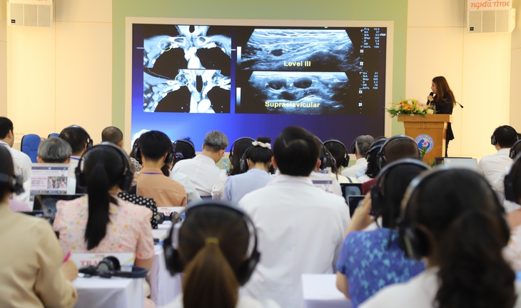 Lần đầu đào tạo siêu âm vú 3D mô phỏng thực tế ảo tại TPHCM, tăng khả năng phát hiện sớm ung thư
- Ảnh 2.
