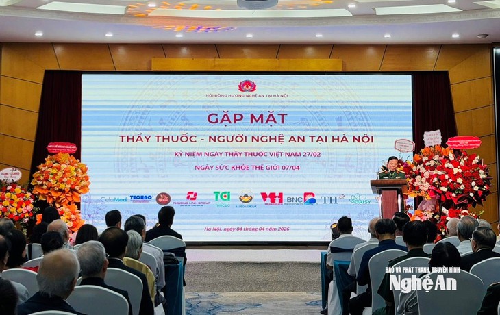 Thầy thuốc Nghệ An tại Hà Nội lan tỏa y đức, hướng về quê hương- Ảnh 1.