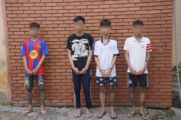 Bắt 15 đối tượng liên quan vụ dùng dao đâm một thiếu niên tử vong- Ảnh 1. Bắt 15 đối tượng liên quan vụ dùng dao đâm một thiếu niên tử vong- Ảnh 1.