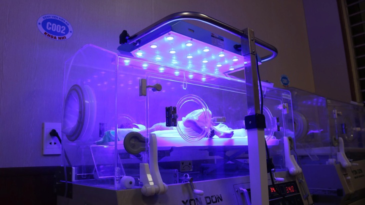 Hành trình 42 ngày giành lại sự sống cho em bé sinh non 28 tuần của bệnh viện Kiến An, Hải Phòng- Ảnh 1. Hành trình 42 ngày giành lại sự sống cho em bé sinh non 28 tuần của bệnh viện Kiến An, Hải Phòng- Ảnh 1.