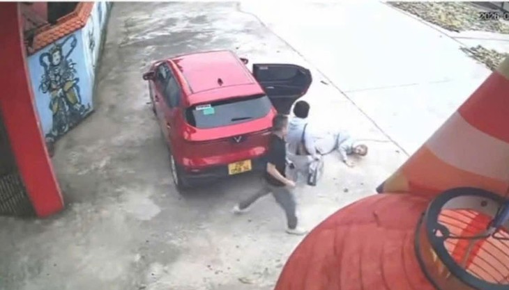 Sự thật bất ngờ vụ nghi vấn con gái mang bố đẻ 'bỏ' lại chùa nhờ cưu mang- Ảnh 1. Sự thật bất ngờ vụ nghi vấn con gái mang bố đẻ 'bỏ' lại chùa nhờ cưu mang- Ảnh 1.