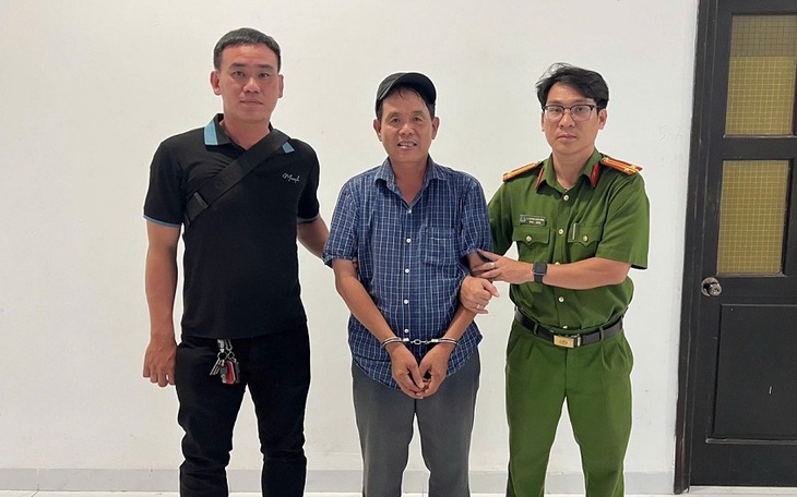 Bắt đối tượng truy nã đặc biệt sau nhiều năm lẩn trốn dưới vỏ bọc buôn hải sản