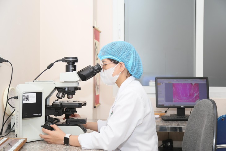 Bệnh viện đầu tiên của Y tế Hà Nội đồng thời có 4 khoa xét nghiệm đạt chuẩn quốc tế- Ảnh 1. Bệnh viện đầu tiên của Y tế Hà Nội đồng thời có 4 khoa xét nghiệm đạt chuẩn quốc tế- Ảnh 1.