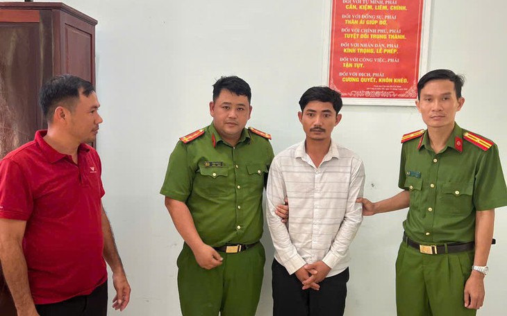 Bắt nhóm tài xế taxi dùng thiết bị 'phá sóng' qua mặt hệ thống, chiếm đoạt tiền- Ảnh 3.
