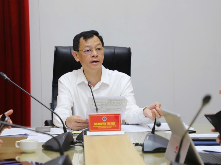 Bộ Y tế tiếp tục đôn đốc tiến độ xây dựng cơ sở dữ liệu y tế, thúc đẩy Sổ sức khỏe điện tử
- Ảnh 1. Bộ Y tế tiếp tục đôn đốc tiến độ xây dựng cơ sở dữ liệu y tế, thúc đẩy Sổ sức khỏe điện tử
- Ảnh 1.