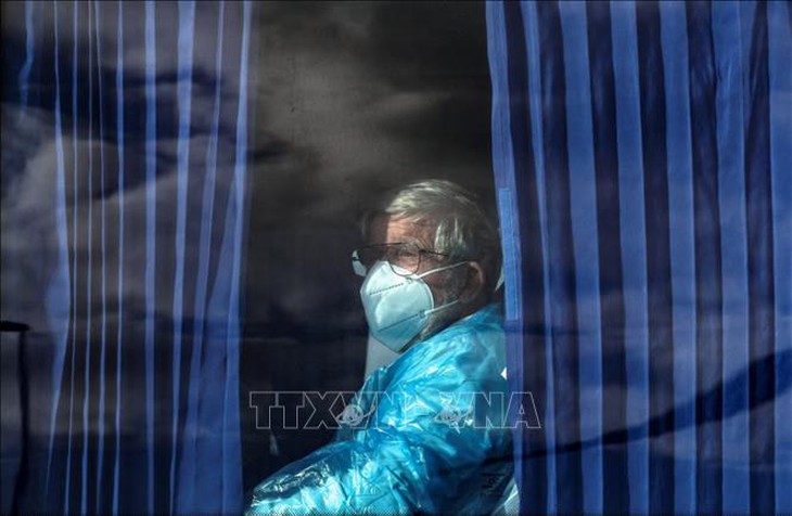 Hà Lan cách ly 12 nhân viên y tế do không tuân thủ quy trình chăm sóc bệnh nhân nhiễm virus Hanta- Ảnh 1. Hà Lan cách ly 12 nhân viên y tế do không tuân thủ quy trình chăm sóc bệnh nhân nhiễm virus Hanta- Ảnh 1.