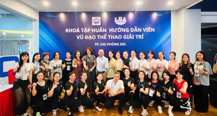 Khai mạc lớp tập huấn hướng dẫn viên vũ đạo thể thao giải trí tại Hải Phòng- Ảnh 1. Khai mạc lớp tập huấn hướng dẫn viên vũ đạo thể thao giải trí tại Hải Phòng- Ảnh 1.