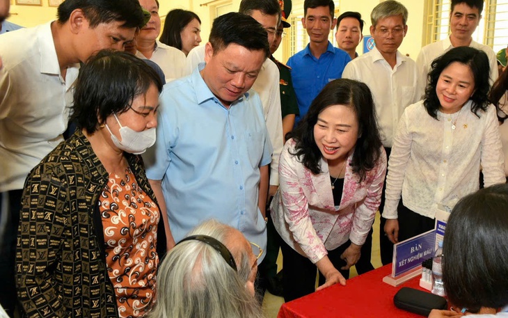 Bộ trưởng Bộ Y tế Đào Hồng Lan: Nghệ An cần đẩy mạnh tầm soát ung thư, chăm sóc sức khỏe 'từ sớm, từ xa'- Ảnh 4.