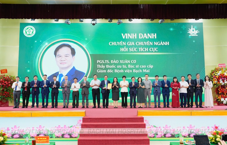 Thứ trưởng Đỗ Xuân Tuyên: Điều làm nên thương hiệu Bạch Mai chính là đội ngũ cán bộ tận tụy, giàu y đức- Ảnh 1.