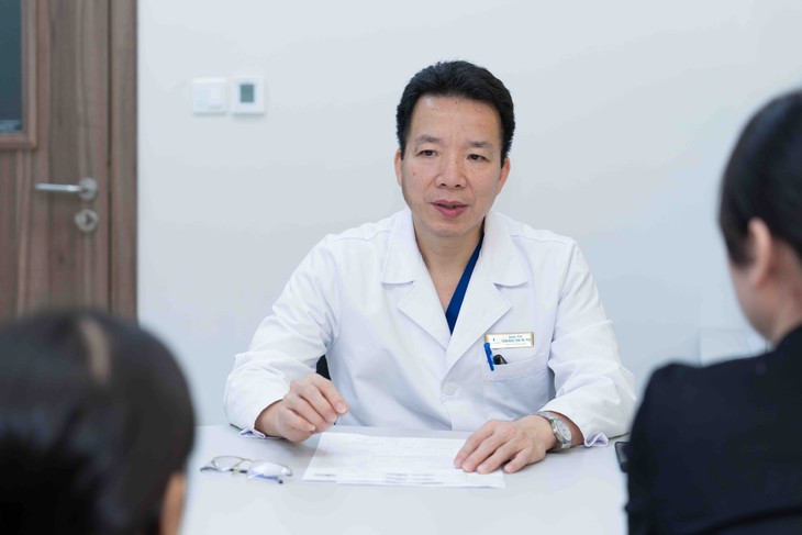 Vinmec phẫu thuật thành công, cứu sống bệnh nhi 48 ngày tuổi mắc teo đường mật bẩm sinh- Ảnh 2.