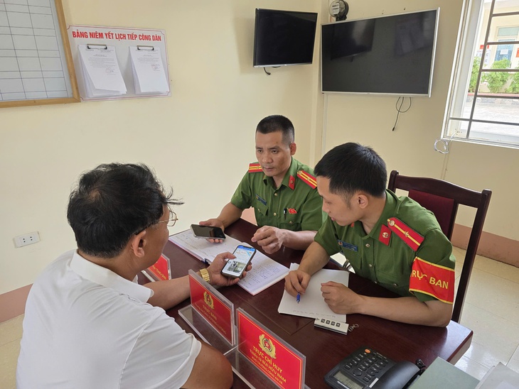 Ngăn chặn vụ lừa đảo gần 200 triệu đồng qua điện thoại- Ảnh 1.