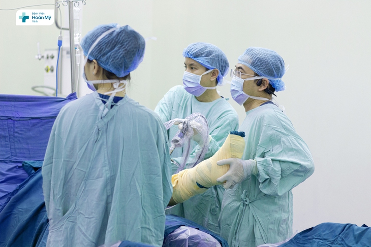 Chuyên gia lưu ý 3 yếu tố quan trọng giúp người phẫu thuật dây chằng sớm quay lại với thể thao- Ảnh 1.