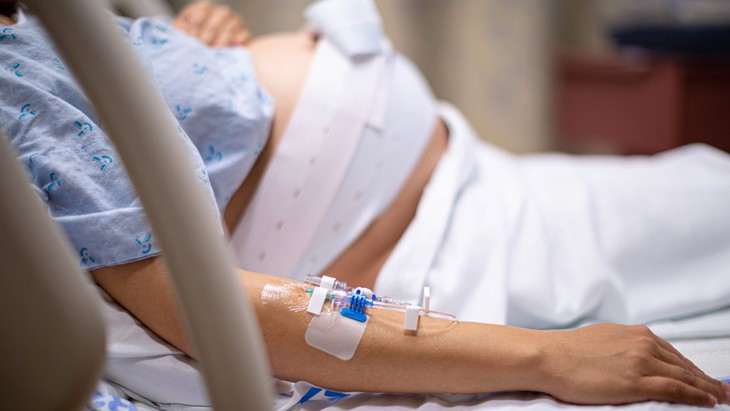 Virus Ebola có ảnh hưởng đến phụ nữ mang thai và cho con bú không?- Ảnh 1.