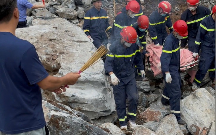 Vụ hàng nghìn khối đá vùi lấp 3 người: Các nạn nhân đều là lao động nghèo, làm ở mỏ đá chưa đầy một tháng