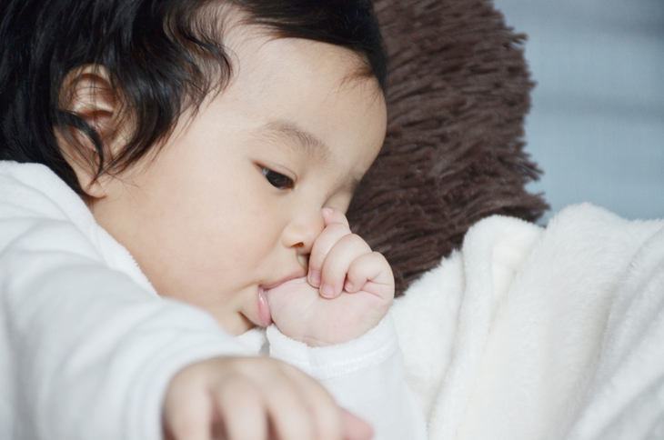 Phòng ngừa viêm phổi do RSV cho trẻ dưới 1 tuổi khi giao mùa- Ảnh 1. Phòng ngừa viêm phổi do RSV cho trẻ dưới 1 tuổi khi giao mùa- Ảnh 1.