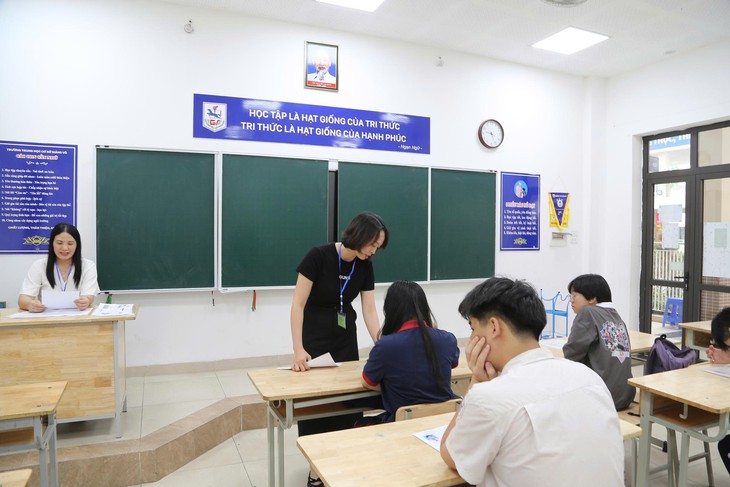 Hơn 600 thí sinh vắng mặt trong buổi làm thủ tục thi lớp 10 tại Hà Nội- Ảnh 1.