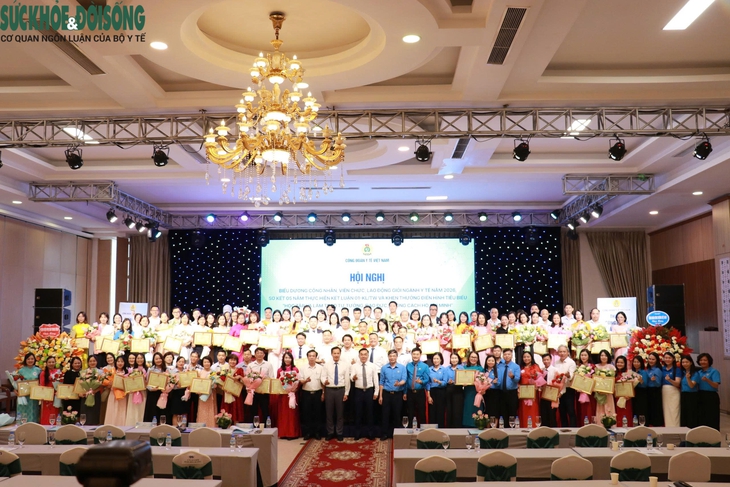 Tôn vinh những điển hình tiêu biểu của ngành Y tế năm 2026- Ảnh 1. Tôn vinh những điển hình tiêu biểu của ngành Y tế năm 2026- Ảnh 1.