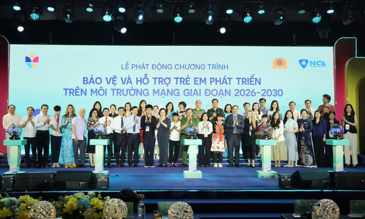Phó Thủ tướng Phạm Thị Thanh Trà phát động chương trình bảo vệ trẻ em trên môi trường mạng- Ảnh 2.