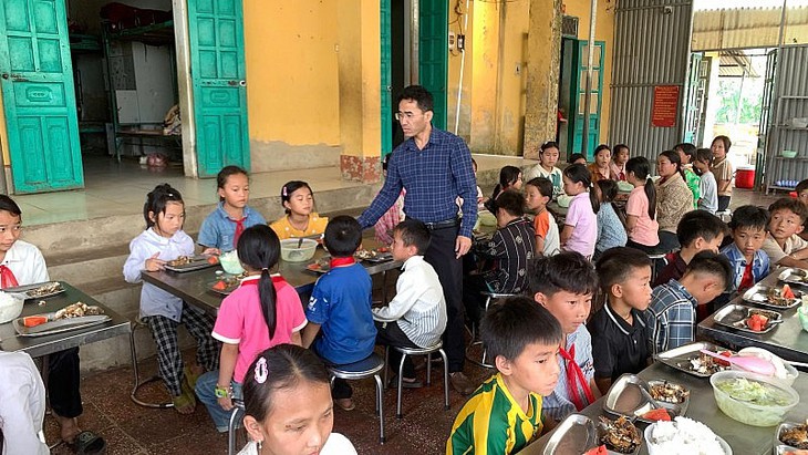 Can thiệp dinh dưỡng học đường cải thiện tầm vóc cho học sinh tiểu học ở Lào Cai- Ảnh 1. Can thiệp dinh dưỡng học đường cải thiện tầm vóc cho học sinh tiểu học ở Lào Cai- Ảnh 1.